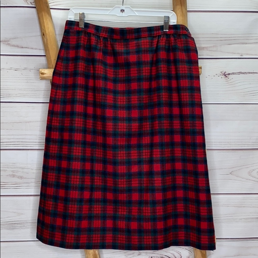 Pendleton Vintage Virgin Wool Plaid Skirt Size 18 ladies Christmas runs small